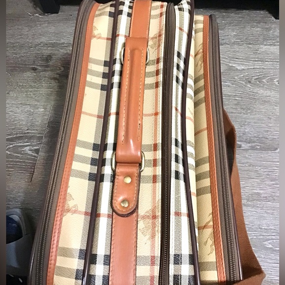 Burberry Haymarket PVC Leather Travel Case - Picture 5 of 12